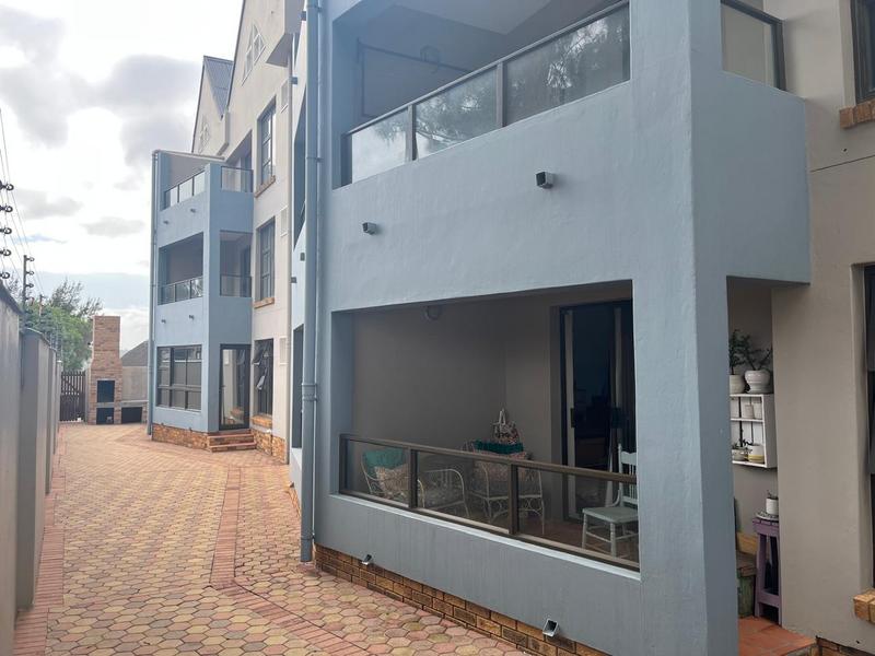 2 Bedroom Property for Sale in Hartenbos Central Western Cape